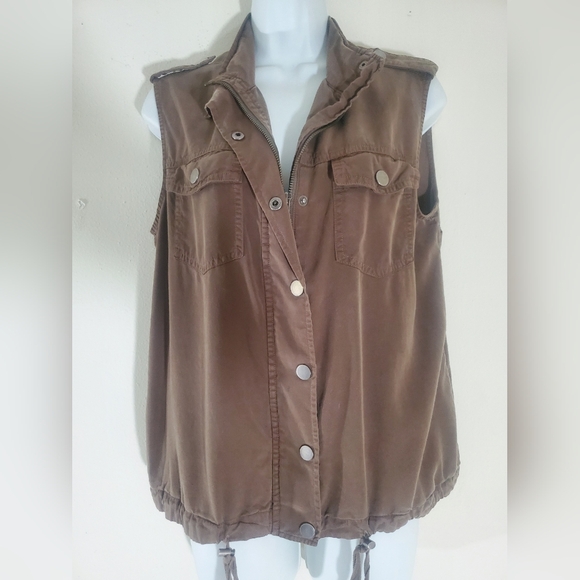 Kut from the Kloth Utility Vest S - Picture 1 of 5